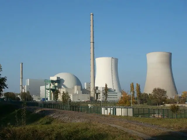 centrale-nucléaire-réacteur-atomique