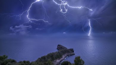 Tempêtes « monstrueuses » et bisons gelés : les photos météo les plus spectaculaires de 2020 Par Brandon Specktor publié le 21 octobre 20 Voici les gagnants du concours Photo météo de l'année 2020 de la Royal Meteorological Society, sponsorisé par AccuWeather.