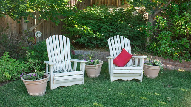 chaises-de-jardin-jardin-de-loisirs