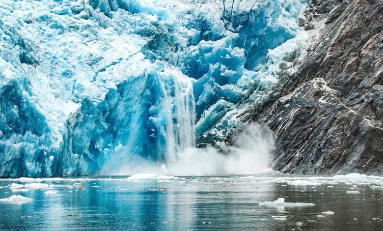 Des microbes jamais vus auparavant enfermés dans la glace des glaciers pourraient déclencher une vague de nouvelles pandémies s'ils étaient libérés Par Harry Baker publié le 30 juin 22 Le changement climatique devient encore plus terrifiant.