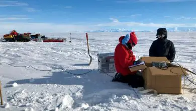 «L'IRM géant de l'Antarctique» révèle «l'eau de mer fossile» sous la calotte glaciaire Par Nicoletta Lanese publié le 5 mai 22 L'eau de mer fossile peut être trouvée dans les profondeurs de l'aquifère.