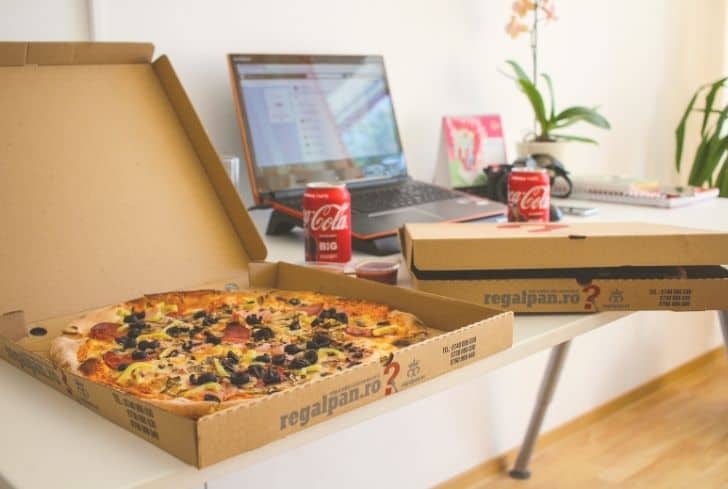 La Boite A Pizz Louvigne Du Desert